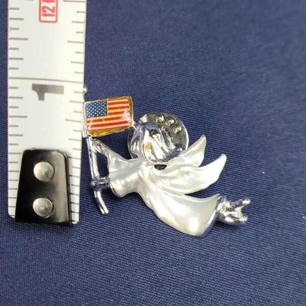 Gigi's Silver Tone Flying Angel Holding American Flag Small Lapel Brooch Pin - Image 3