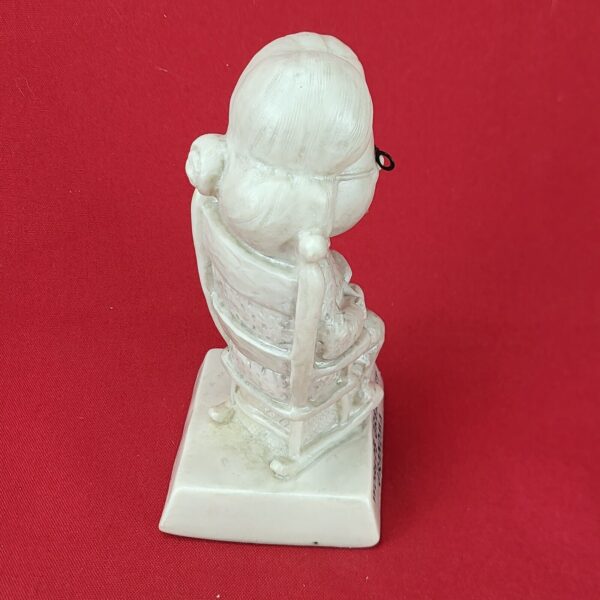 Vintage 1970 W & R Berries World's Greatest Grandma Figurine Novelty Humor - Image 2