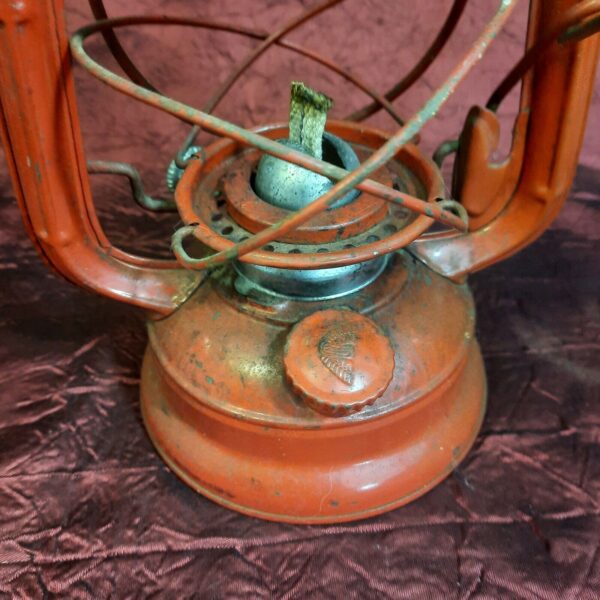 Vintage Red Winged Wheel No 400 Outdoor Kerosene/Oil Lantern 16 1/2" Tall - Image 2