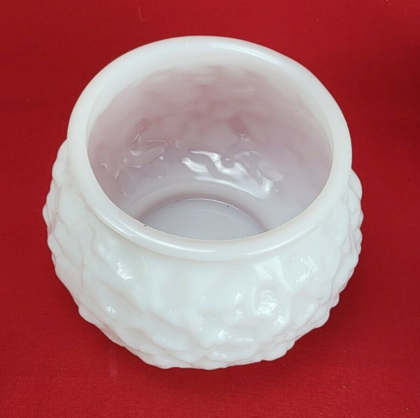 E. O. Brody White Milk Glass Crinkle Planter Bowl 0016 Made in U.S.A - Image 2