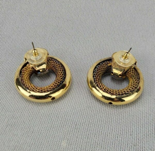 Vintage Braided Interior Solid Exterior Gold Tone Round Fashion Jewelry Earrings - Image 2