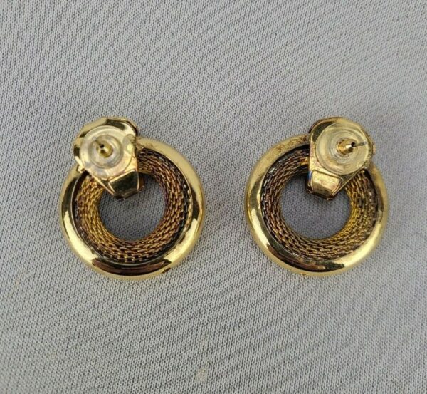 Vintage Braided Interior Solid Exterior Gold Tone Round Fashion Jewelry Earrings - Image 3